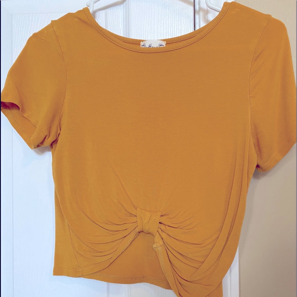 Crop top
